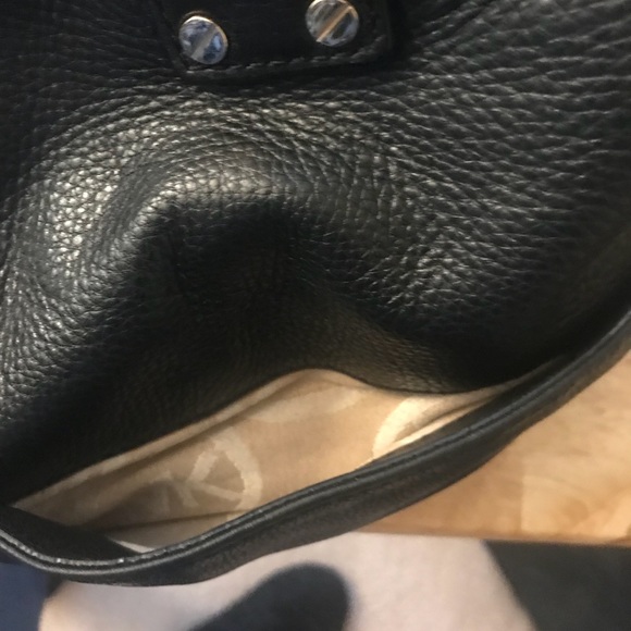 SOLD ON OFFERUP! Michael Kors Leather Purse - Picture 4 of 8